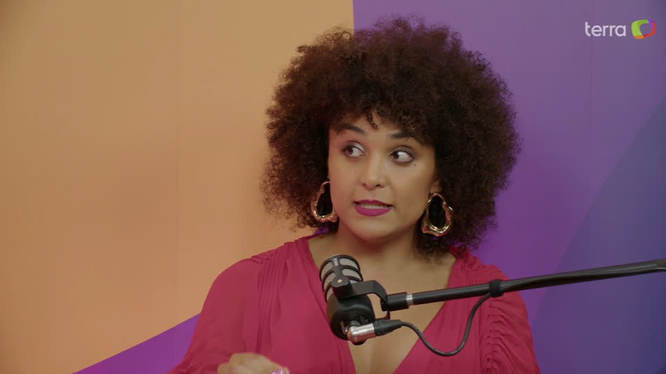Gabriela Augusto em entrevista de vídeo para o Terra, falando sobre caminhos para transformar desafios em inclusão